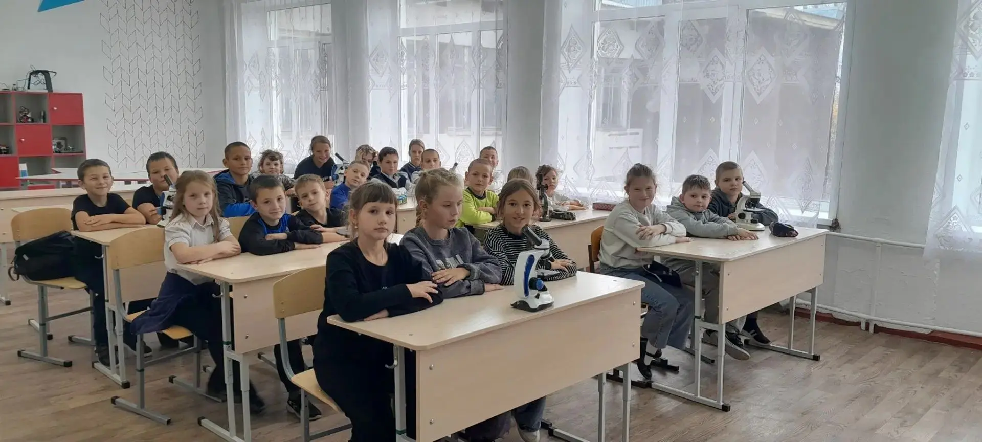 В рамках проекта "Точка Роста" в МБОУ "Нововознесенская СОШ" прошло очередное познавате...