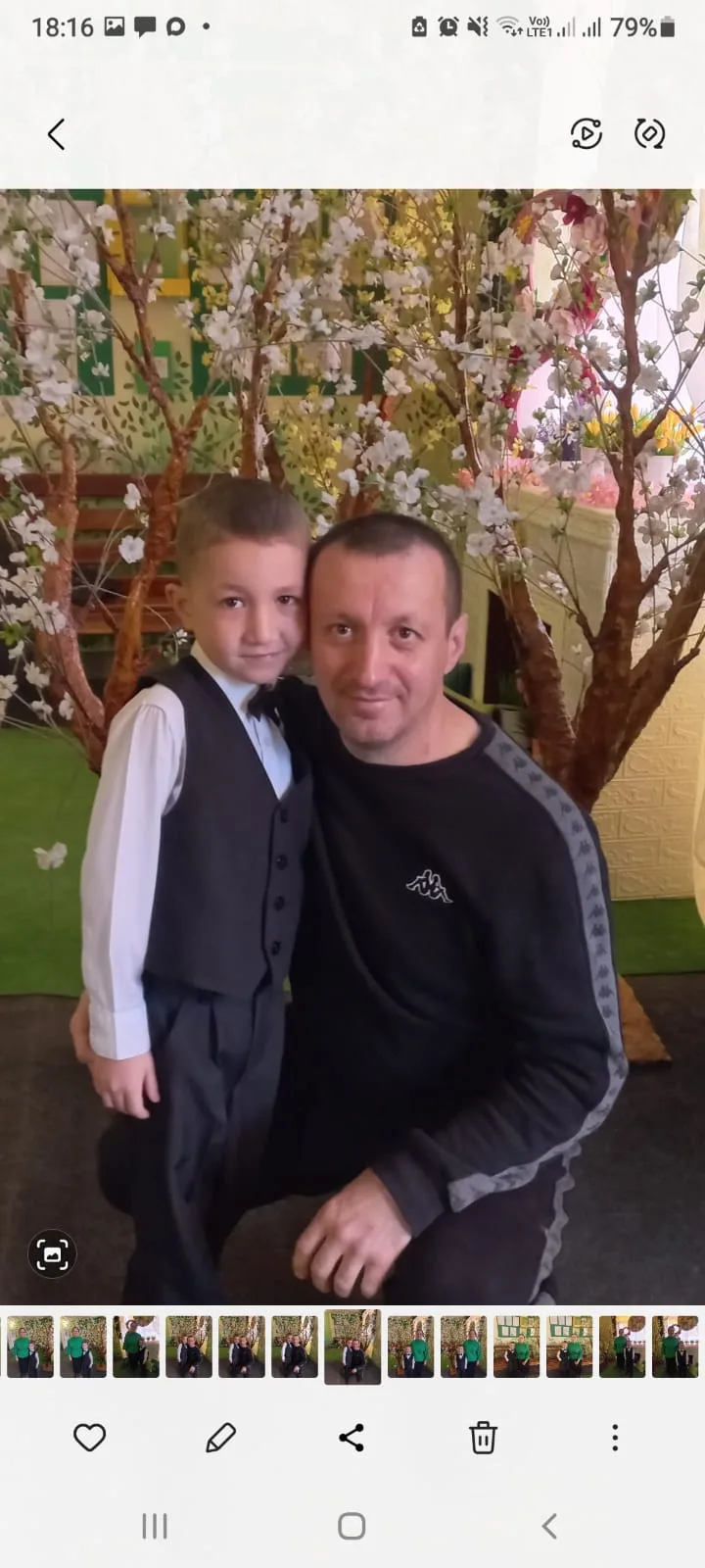 Мой папа установщик дверей ,и он настоящий мастер своего дела. Для него в работе нет ме...
