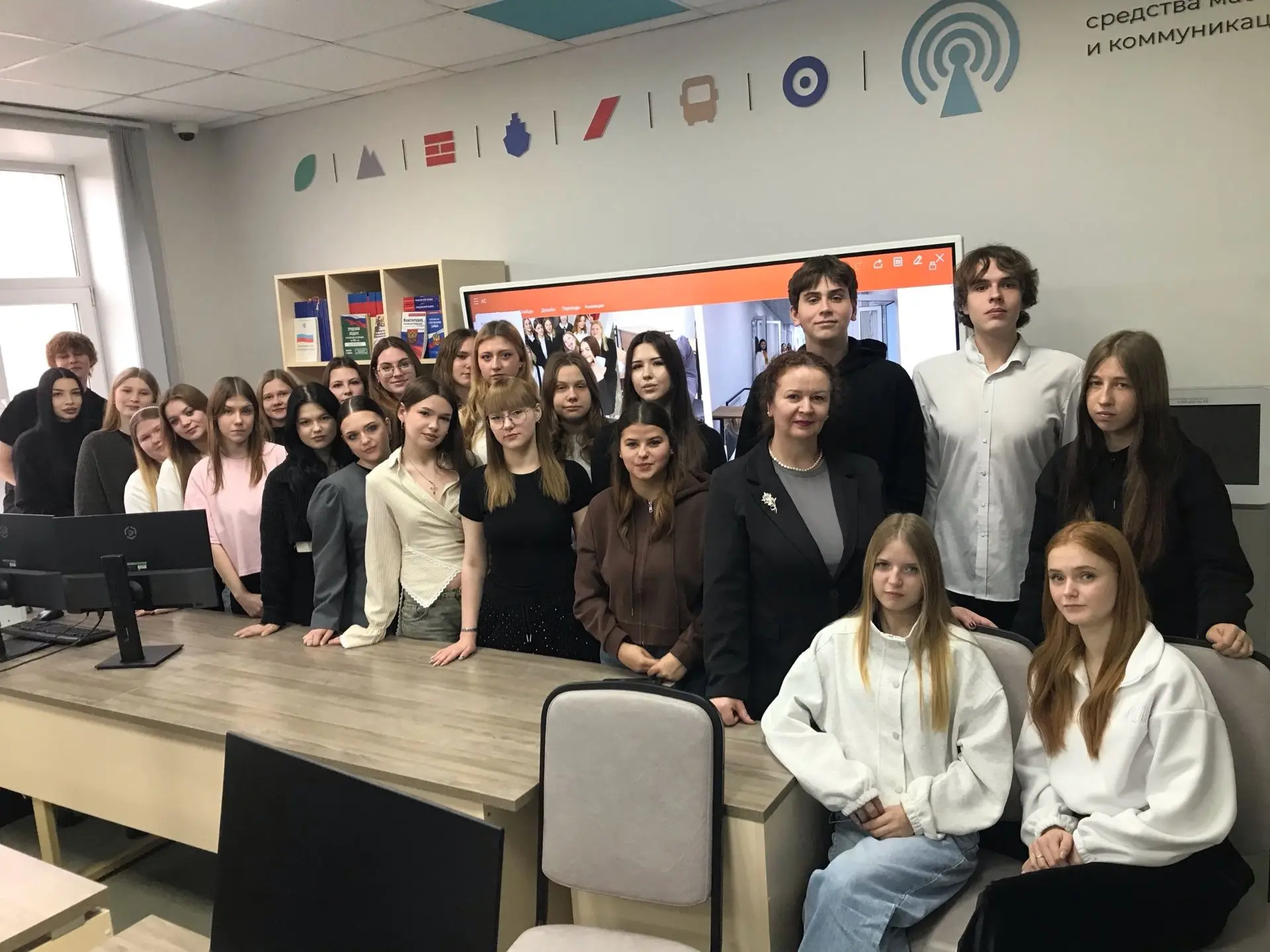 В ЧЕСТЬ ВСЕМИРНОГО ДНЯ ПОЧТЫ