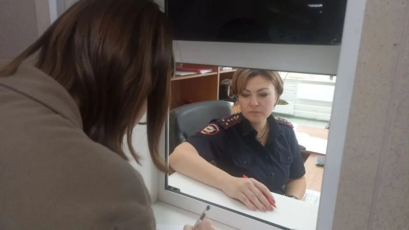 В Самарской области полицейские рассказали о преимуществах получения госуслуг в электро...