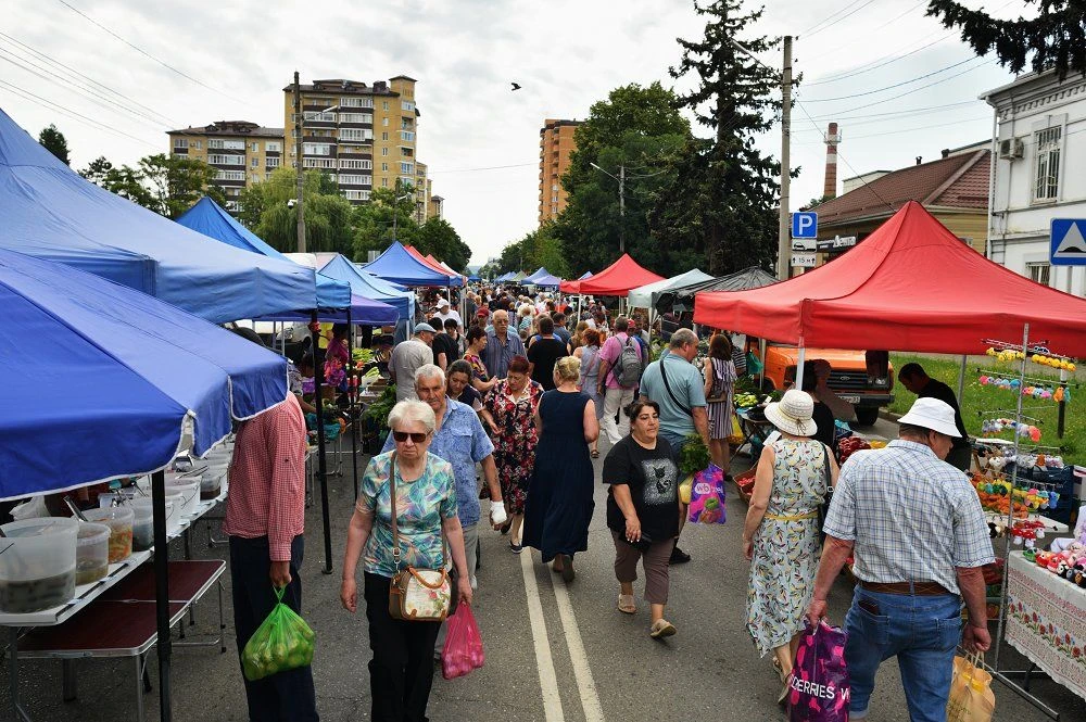 В Майкопе пройдут традиционные продовольственные ярмарки выходного дня.