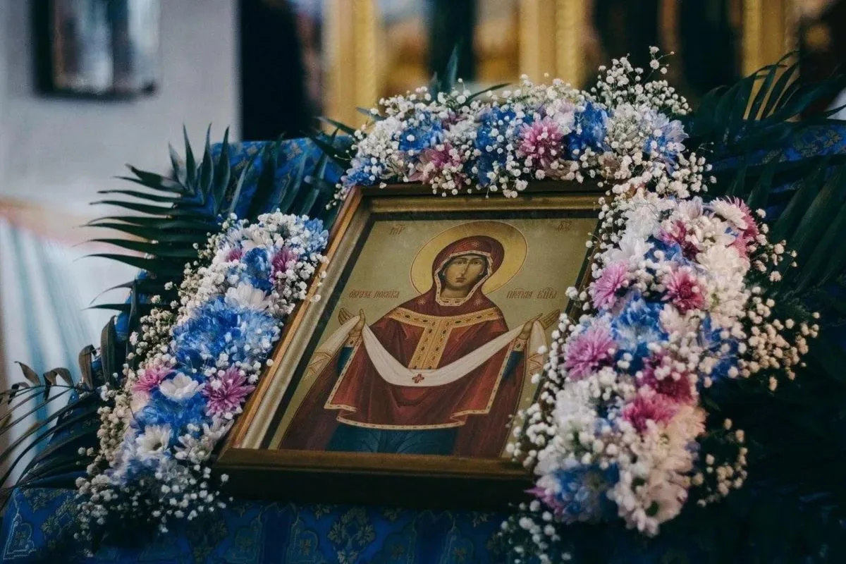 Покров Пресвятой Богородицы: под сенью Твоей