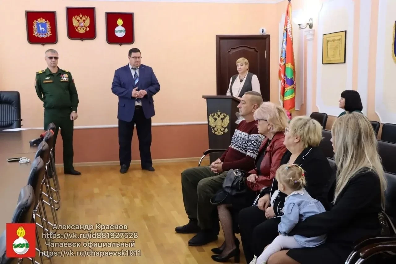 Провели скорбную церемонию: вручили награды родным наших земляков, павших в ходе специа...