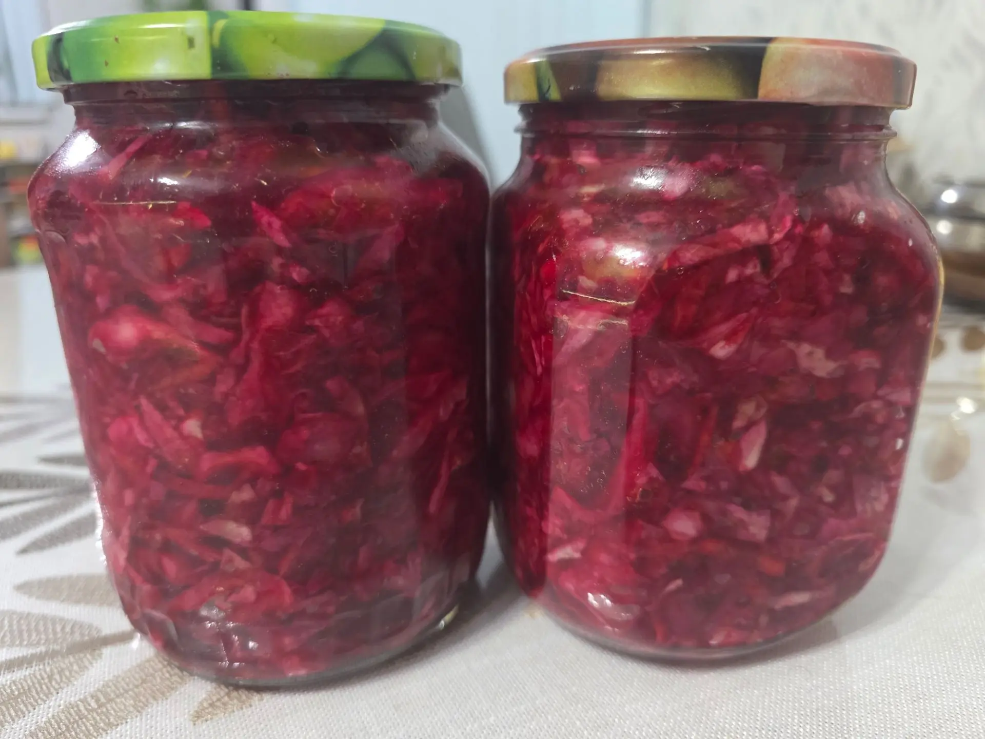 Ну и второй рецепт маринованной капусты:
