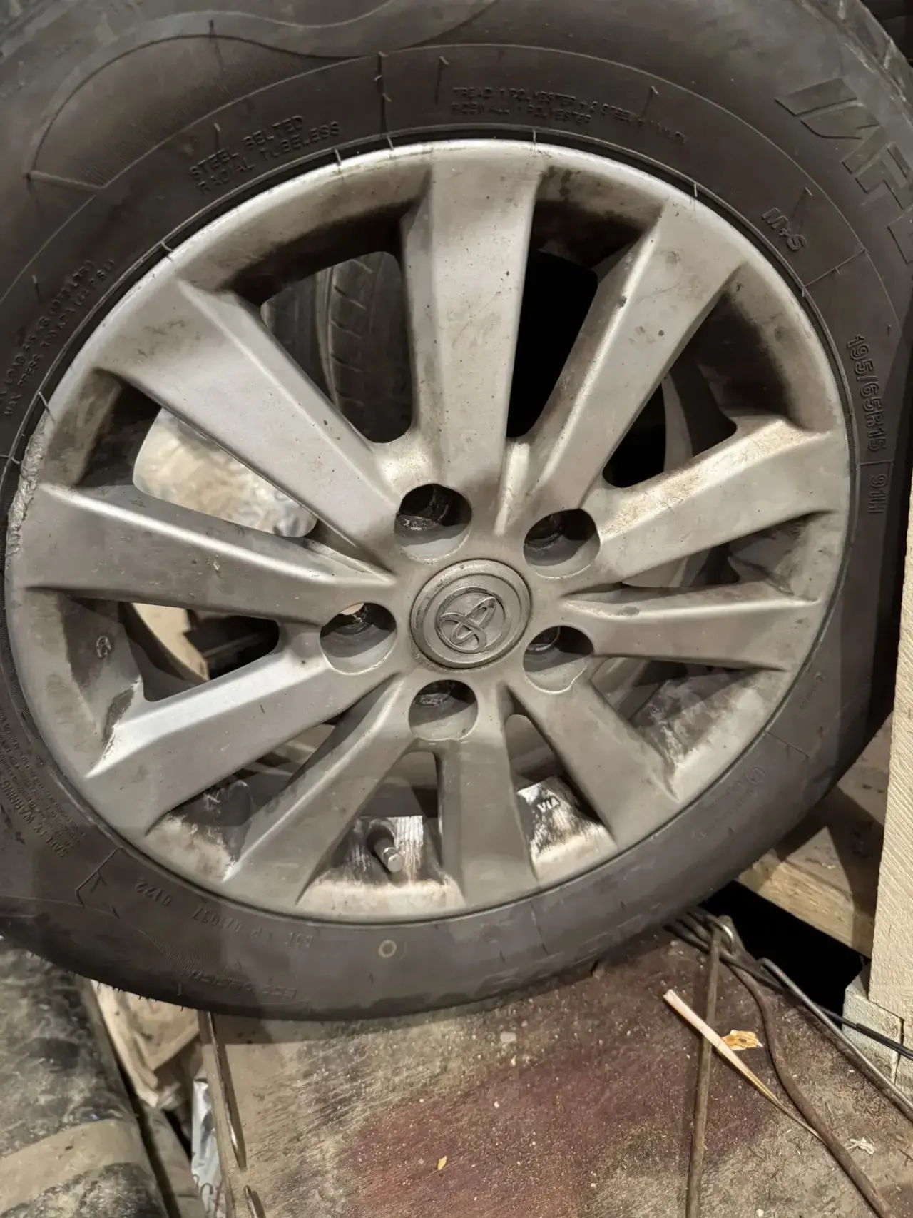 Продам 195/65r15 лето