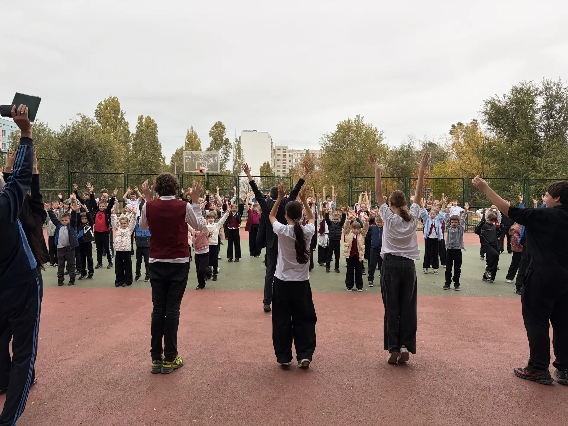 ❤️ «Зарядка с папой» — когда сила, поддержка и любовь начинаются с простого шага! ❤️В н...