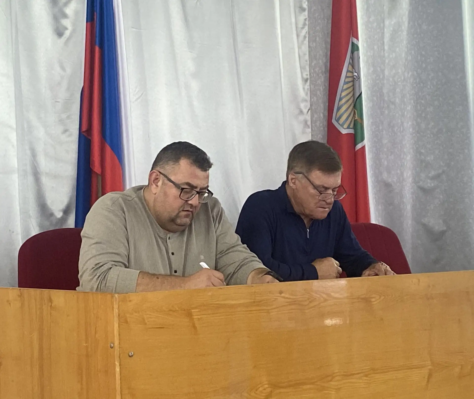 Внеочередное заседание Совета депутатов Домбаровского район