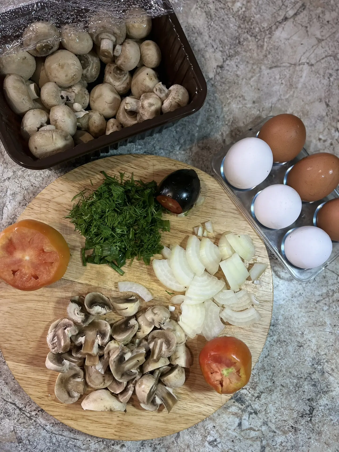 Готовим завтрак 🍳 все просто, вкусно 🤤