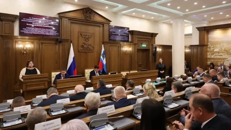 Губернатор Александр Шуваев сообщил об итогах внеочередного одиннадцатого заседания Бел...