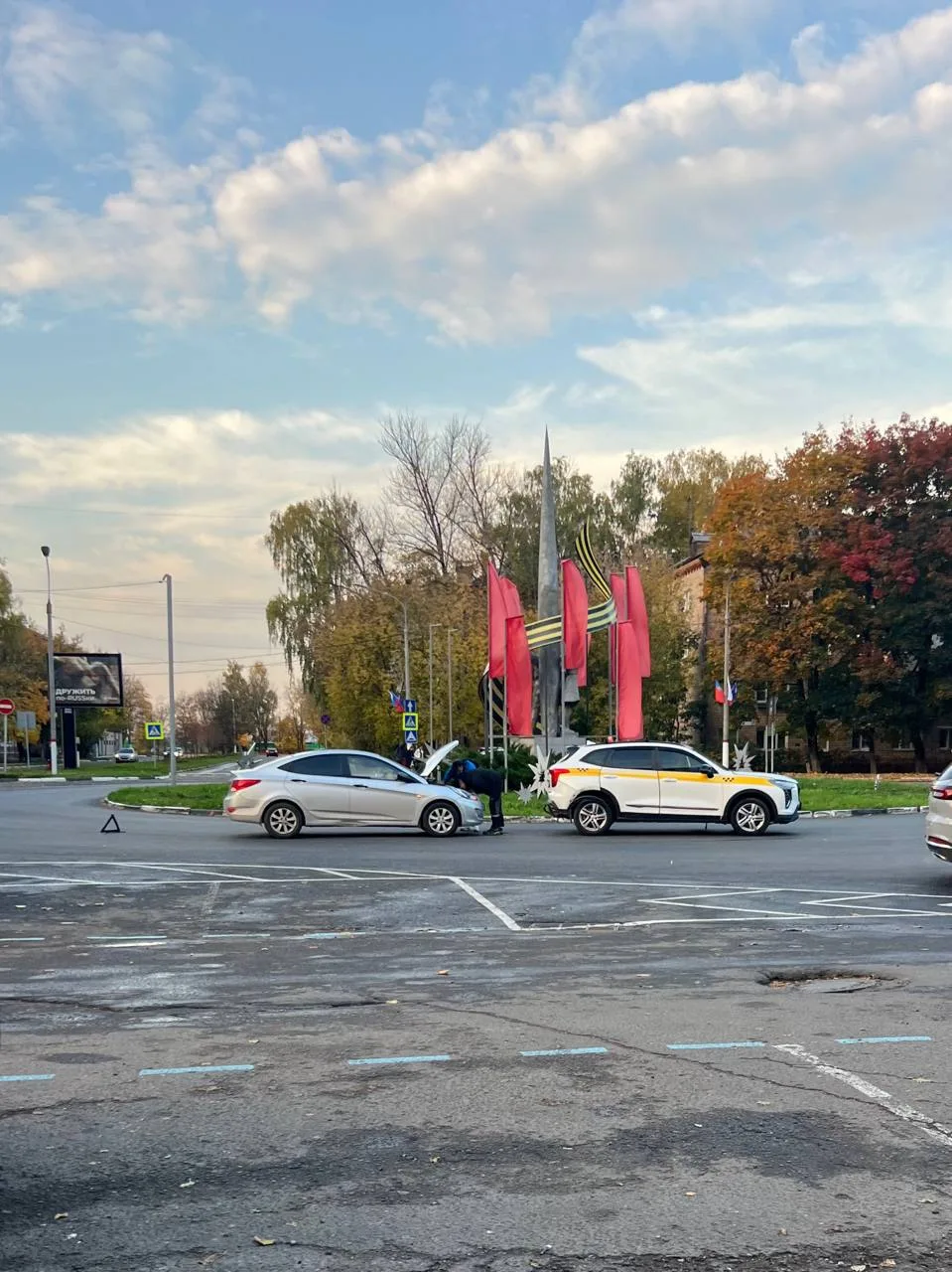 ДТП на круге на Комарова