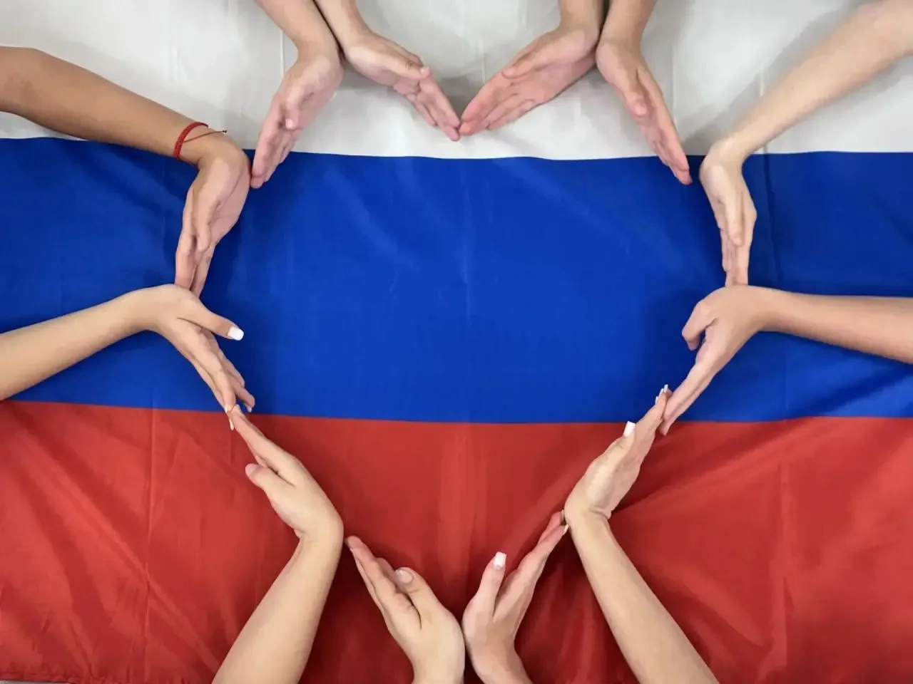 Мы верим: будущее страны создаётся общими усилиями, и голос каждого важен! Приходите на...