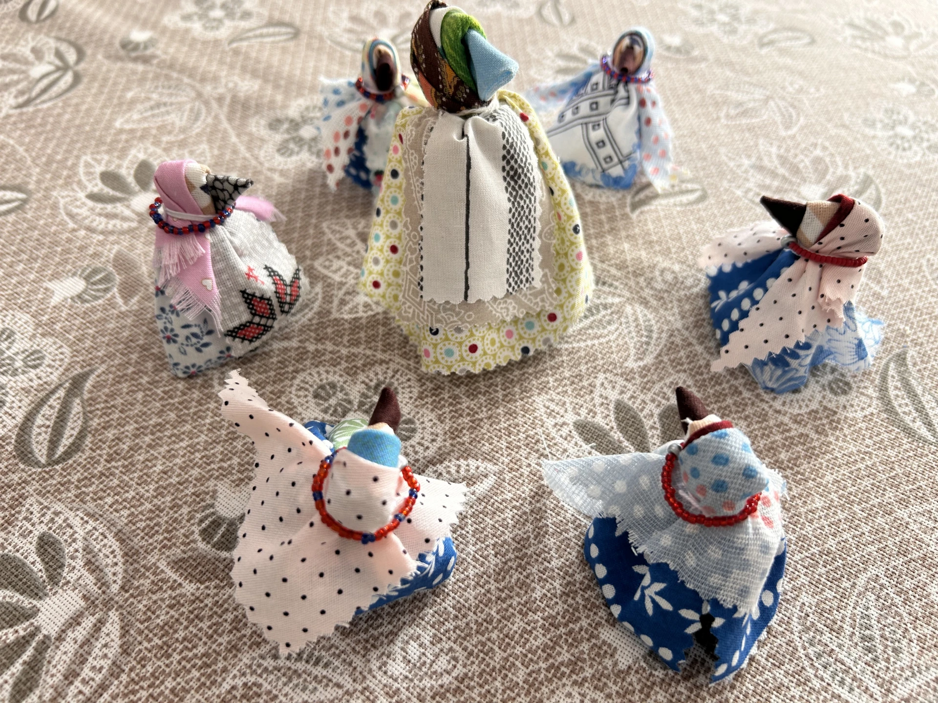 🎨 Творим вместе: кукла Сорока для всех 🧵