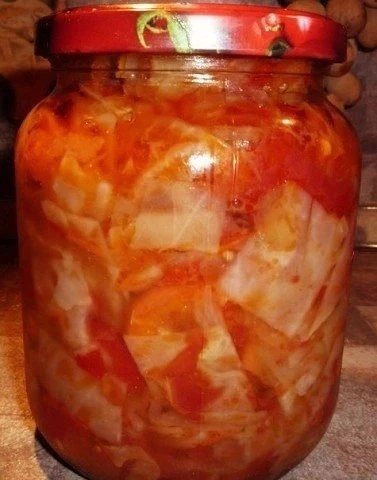 САЛАТ С КАПУСТОЙ И ПОМИДОРАМИ
