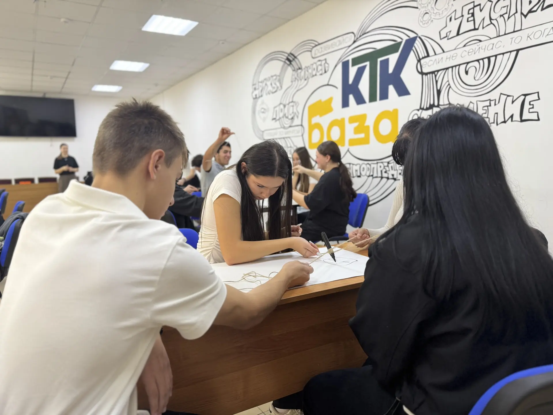 🤝 В Крымском техническом колледже состоялась игра «Пространство возможностей»