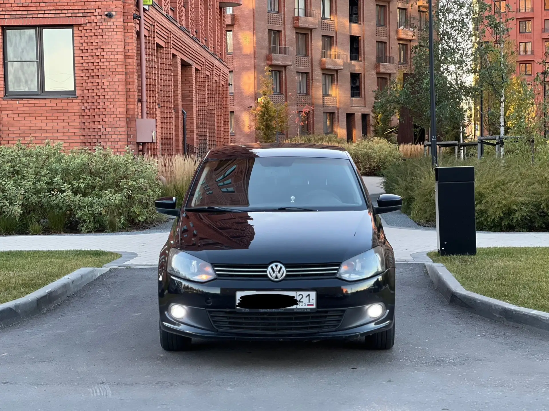 Volkswagen Polo 2011 г. 1.6 AT