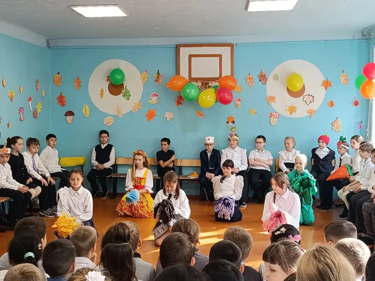 📌9 октября в 4 б классе прошёл праздник Осени🍁🍁🍁