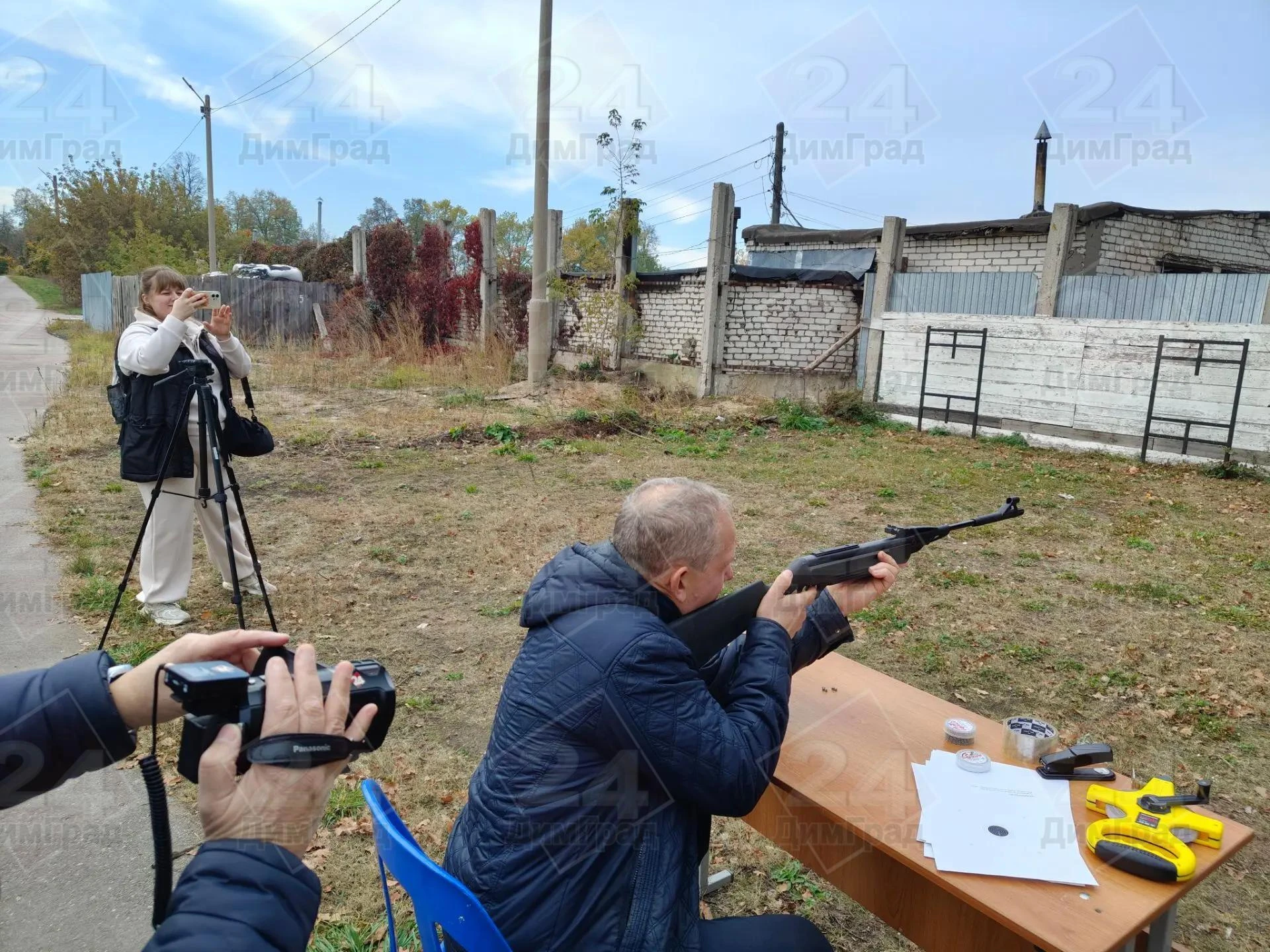 На стадионе "Старт" порядка 20 сотрудников ООО "Номатекс" выполняют нормативы ГТО. Перв...