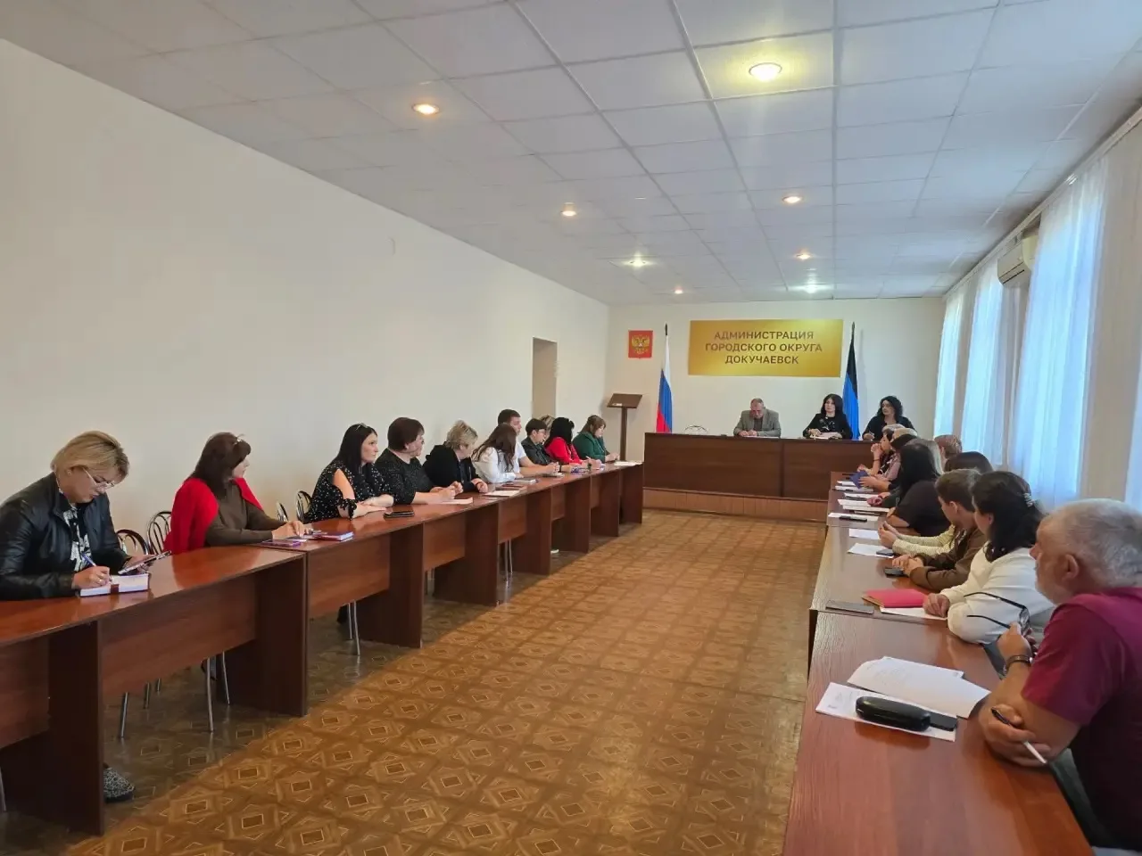 Плановое оперативное совещание прошло с руководителями структурных подразделений админи...