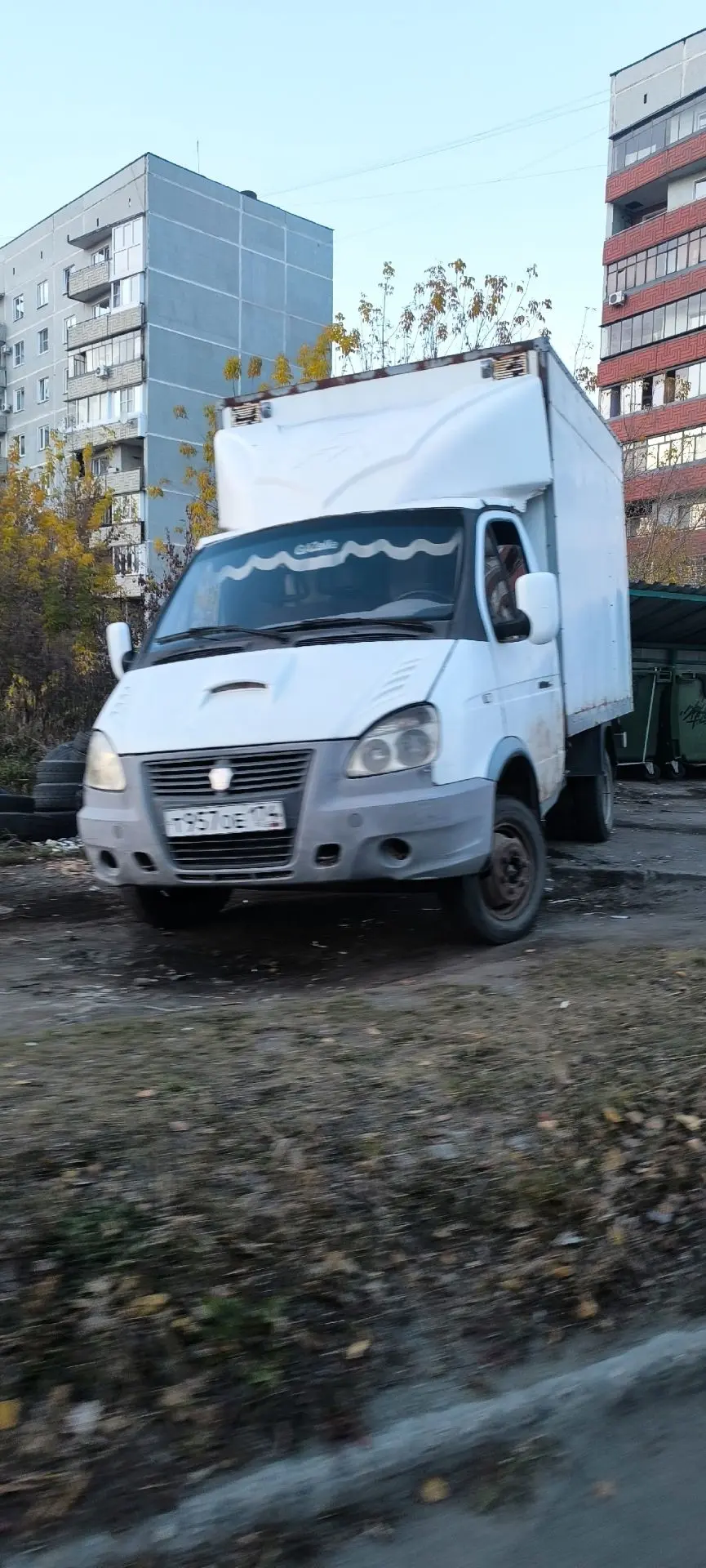 Вчера, 15 октября, вечером, примерно в 18:00, я находился на Дзержинского, 59, и застал...