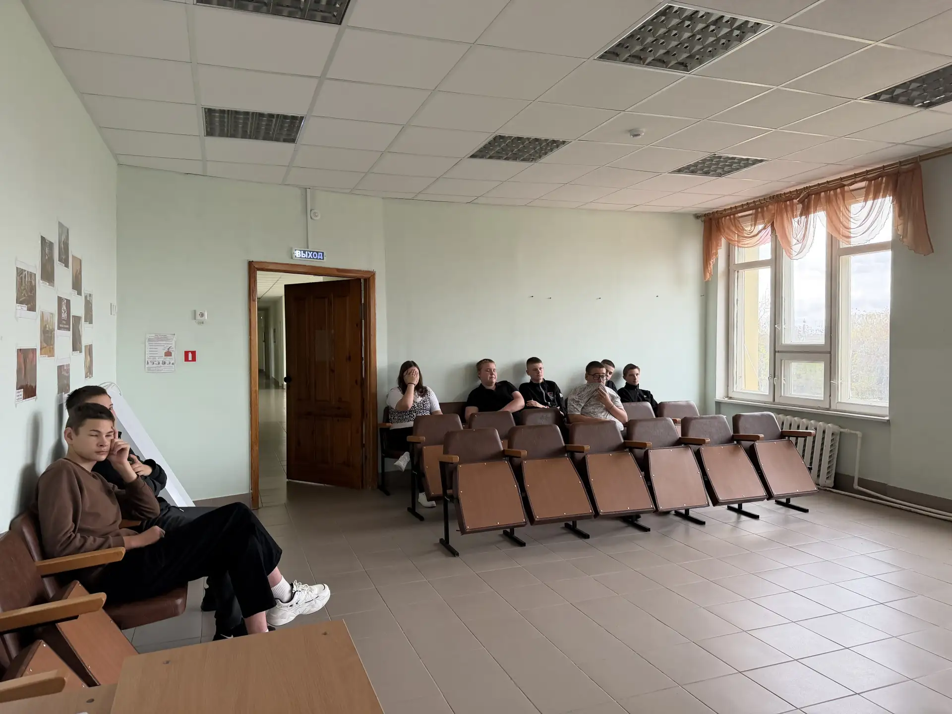 🛡️Сегодня в нашей школе прошёл урок по гражданской обороне.