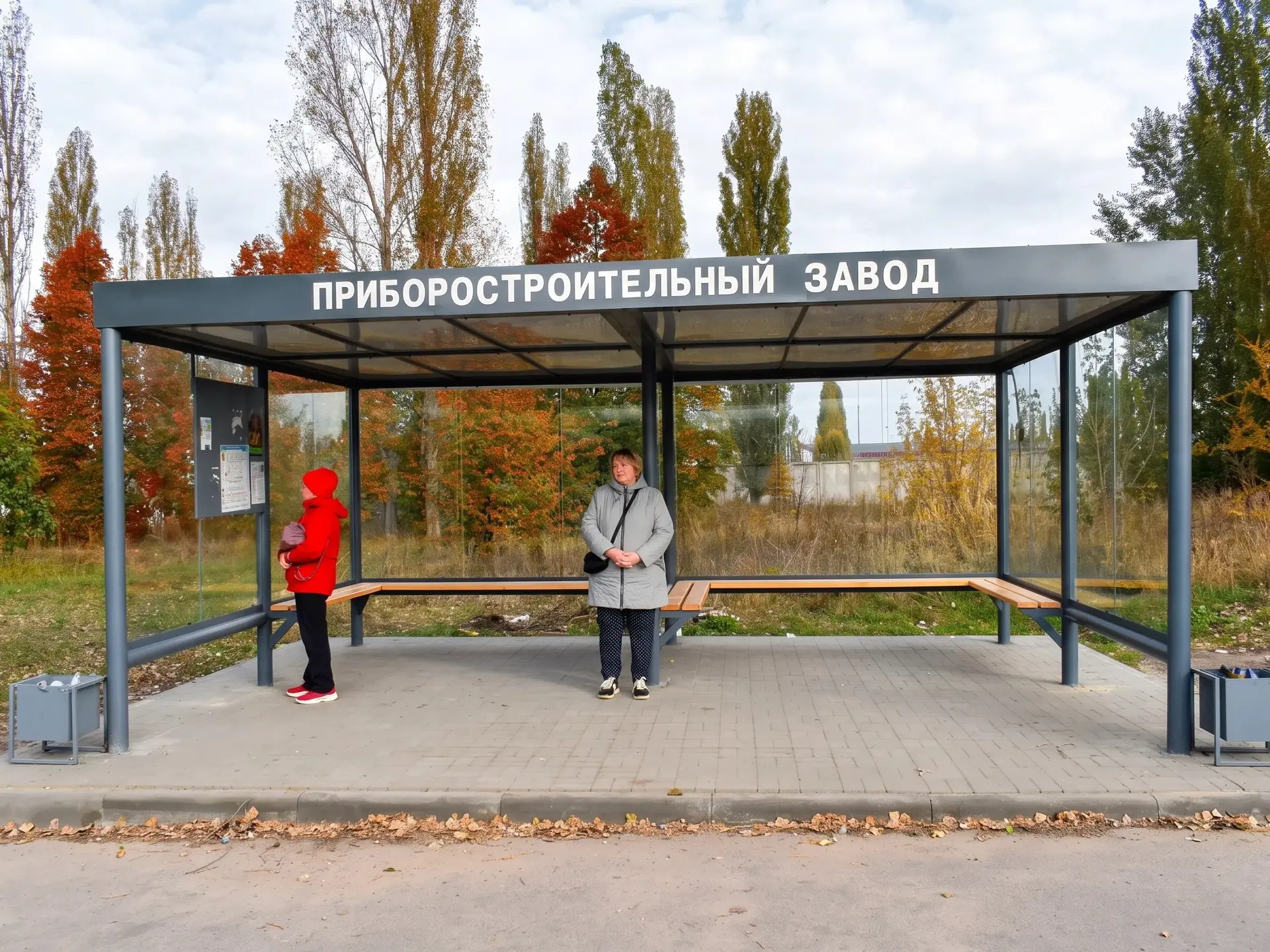 В Борисоглебске на окраине Юго-Восточного микрорайона появился новый остановочный павильон