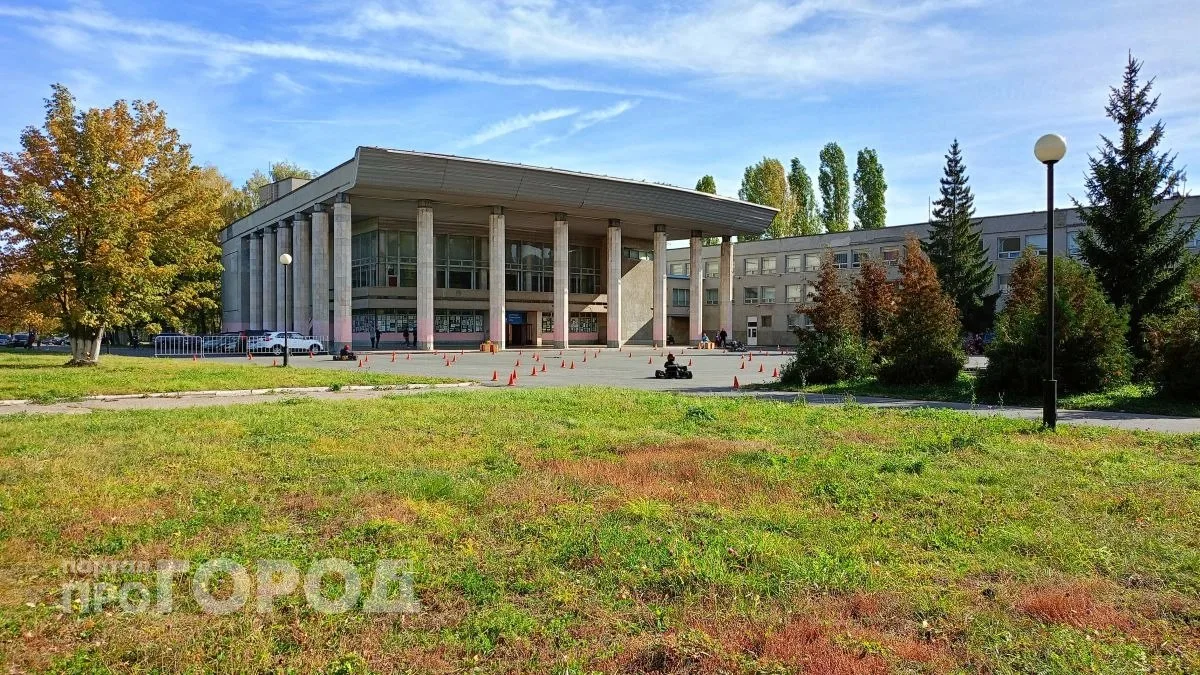 В Новочебоксарске задержалось бабье лето. 15 октября синоптики обещают почти 20 градусо...