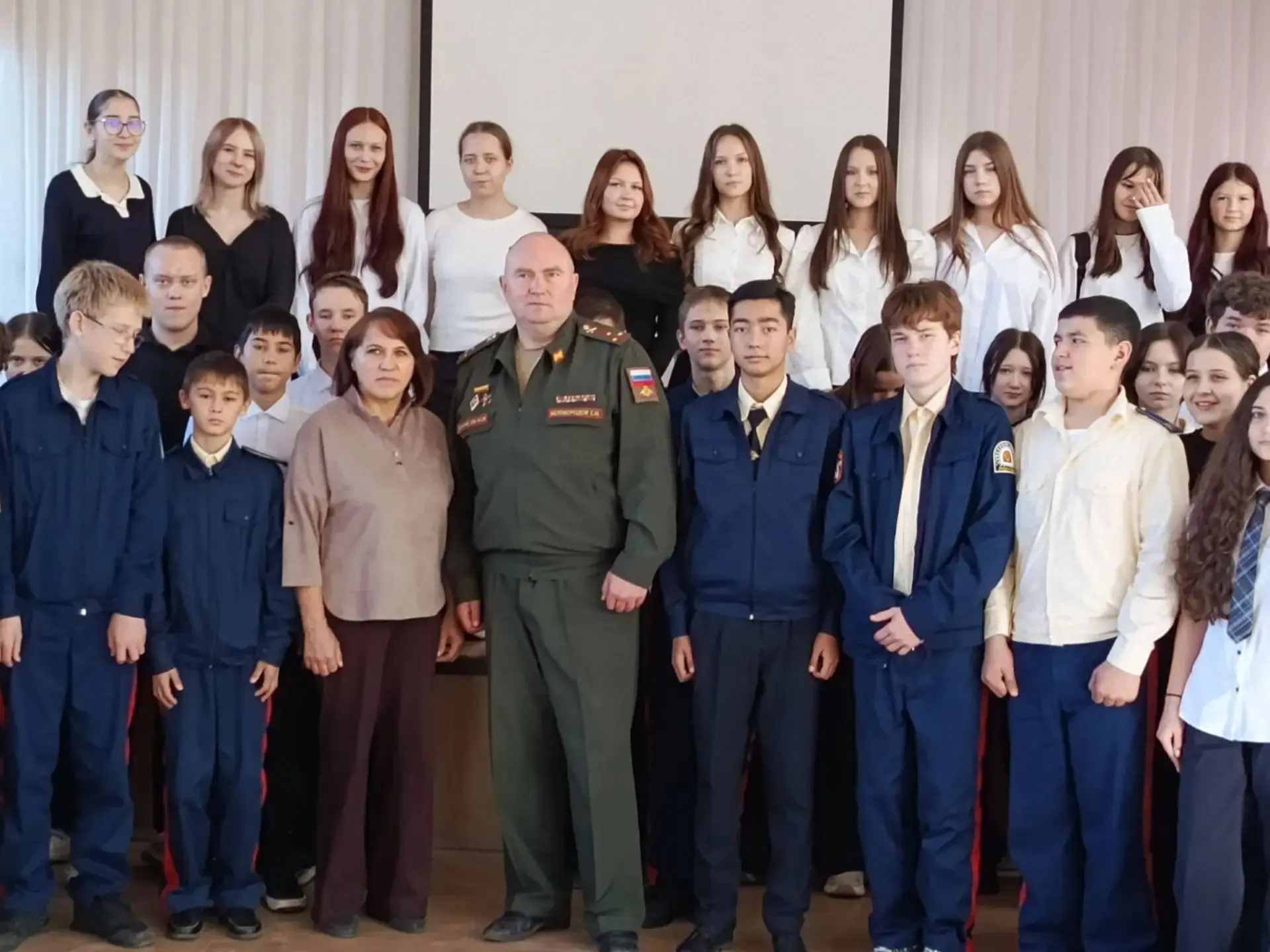 09.10.2026 в День воинской славы в России🇷🇺 в нашей школе состоялась встреча учащихся...