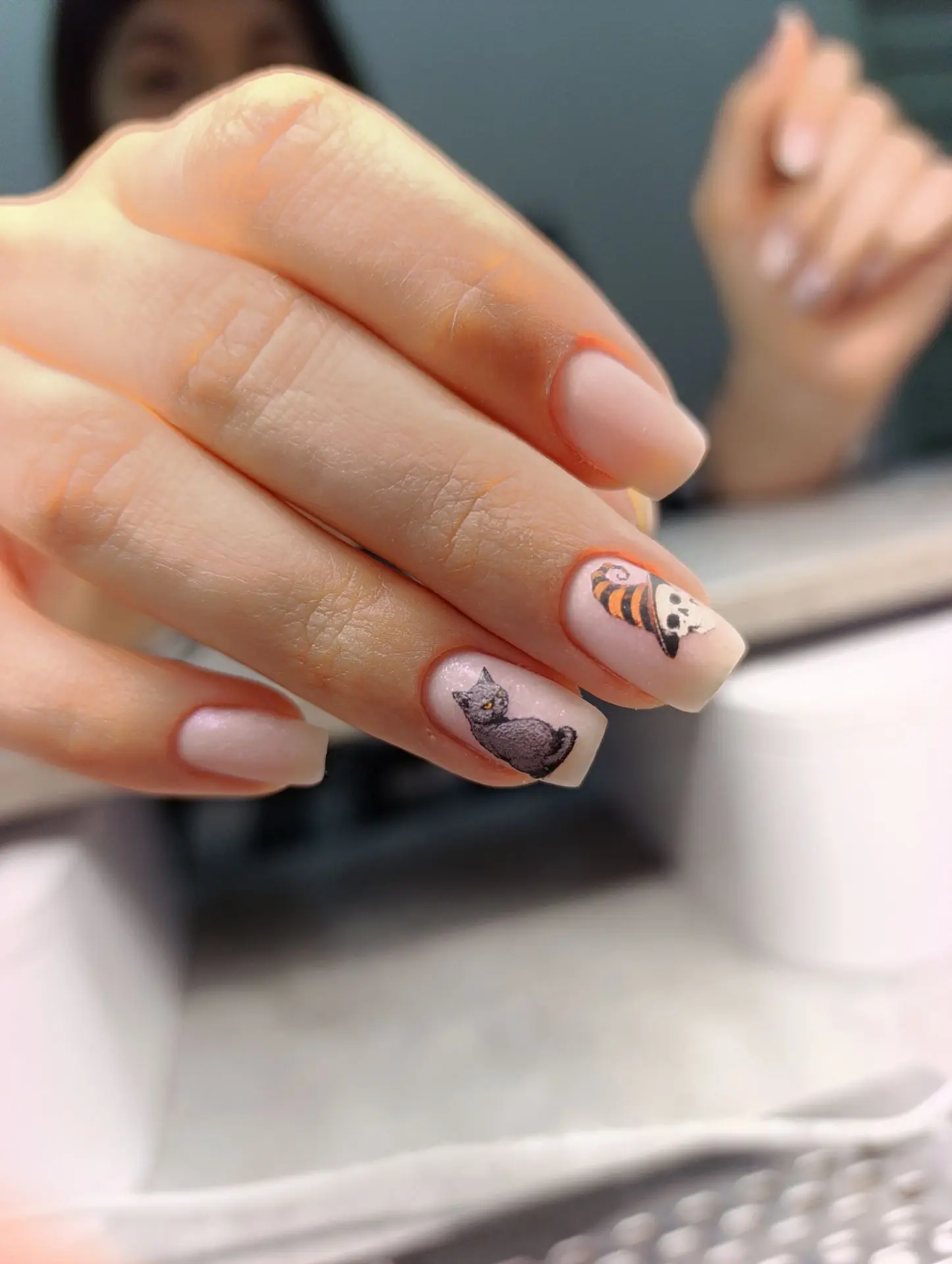 Маникюр, который прошёл проверку тьмой 🕯️💅👻