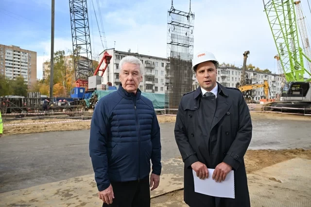 ↗️ Собянин побывал на строящейся станции метро «Луганская»