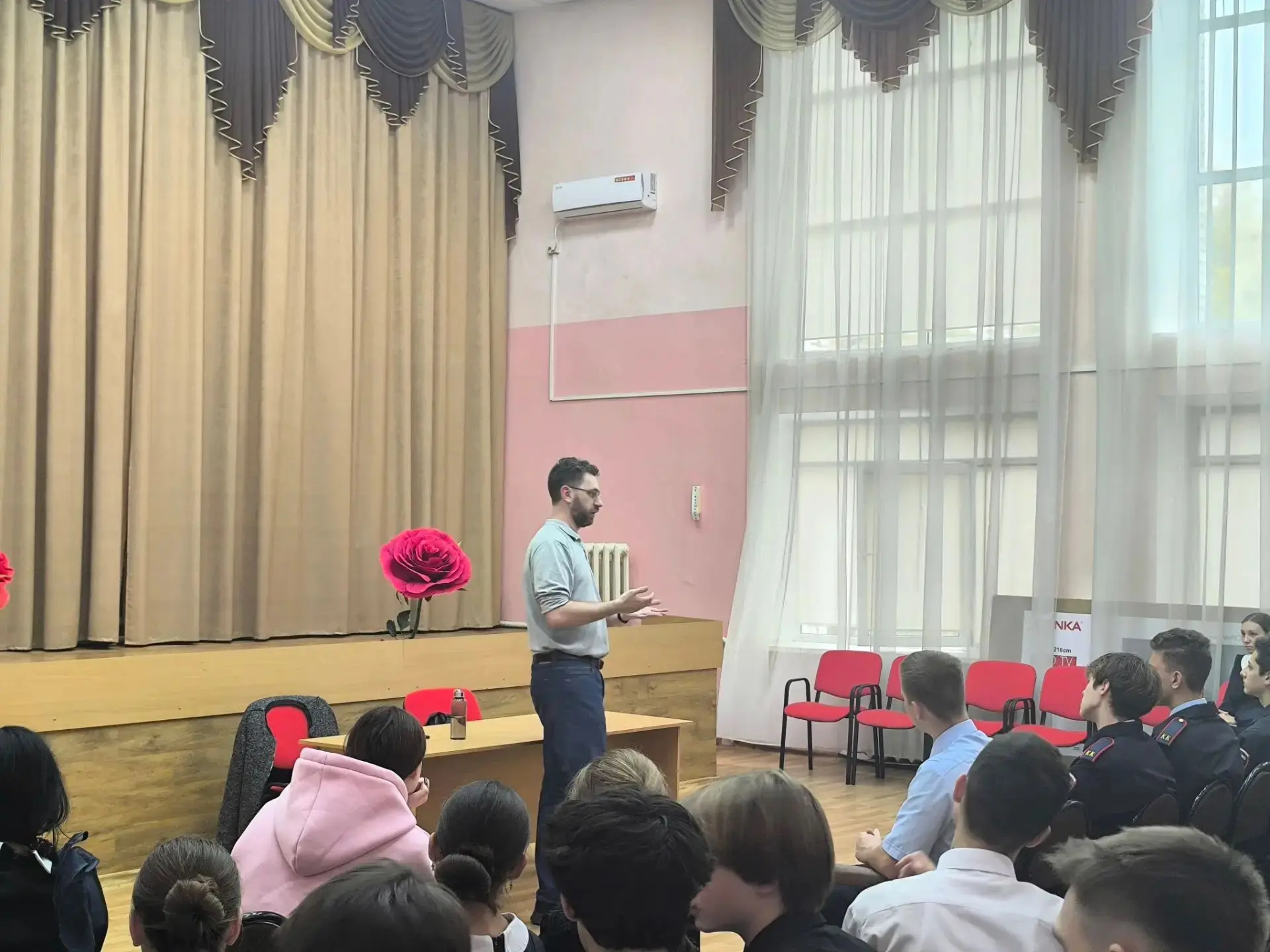 Сегодня в нашей школе состоялась значимая встреча, направленная на сохранение психологи...
