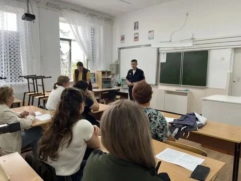 Инспекторы отделения по делам несовершеннолетних Отдела МВД России «Грачевский» организ...