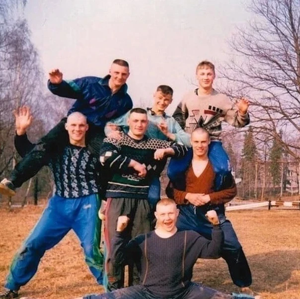 90е - пацаны на спорте.