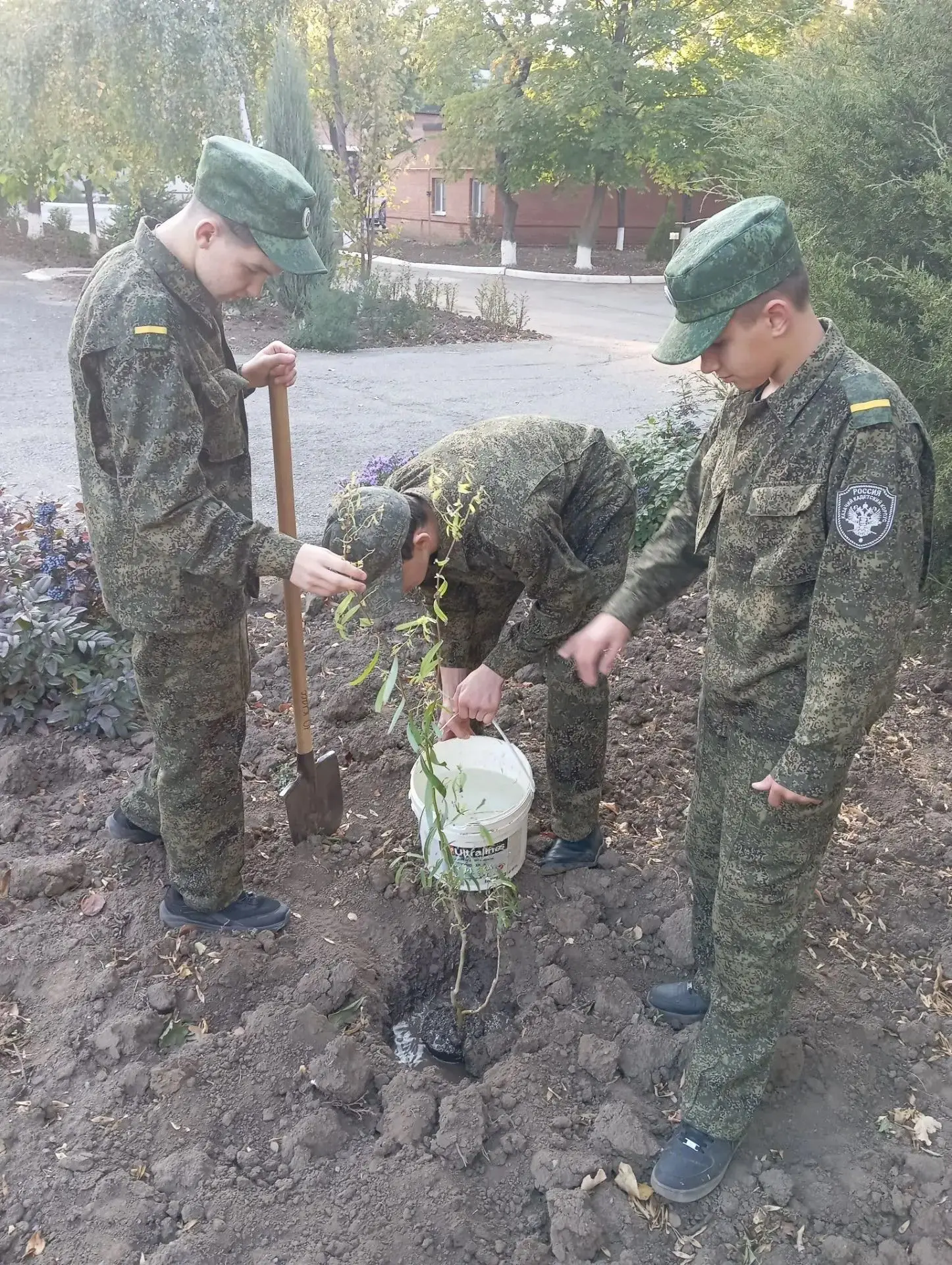 В Орловском казачьем кадетском корпусе прошла  неделя древонасаждения!