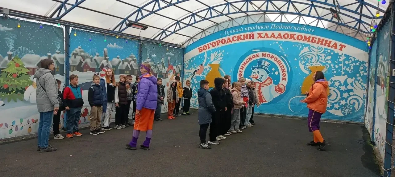 Сегодня ученики 3г и 4г класса Радужненской СОШ (Менделеева 18) посетили Богородский хл...