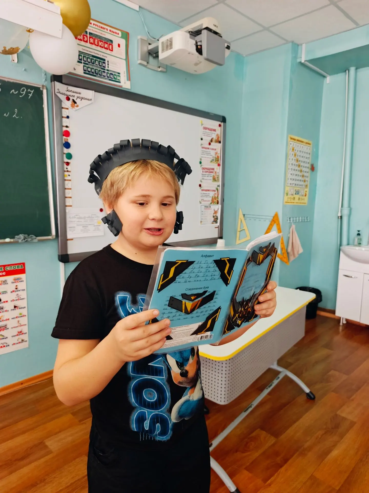 🍂На уроках литературного чтения  третьеклассники продолжают знакомство с творчеством А...