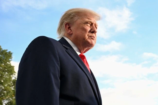 Дональд Трамп заявил, что не причастен к ограничению доступа Украины к "военному пакету...