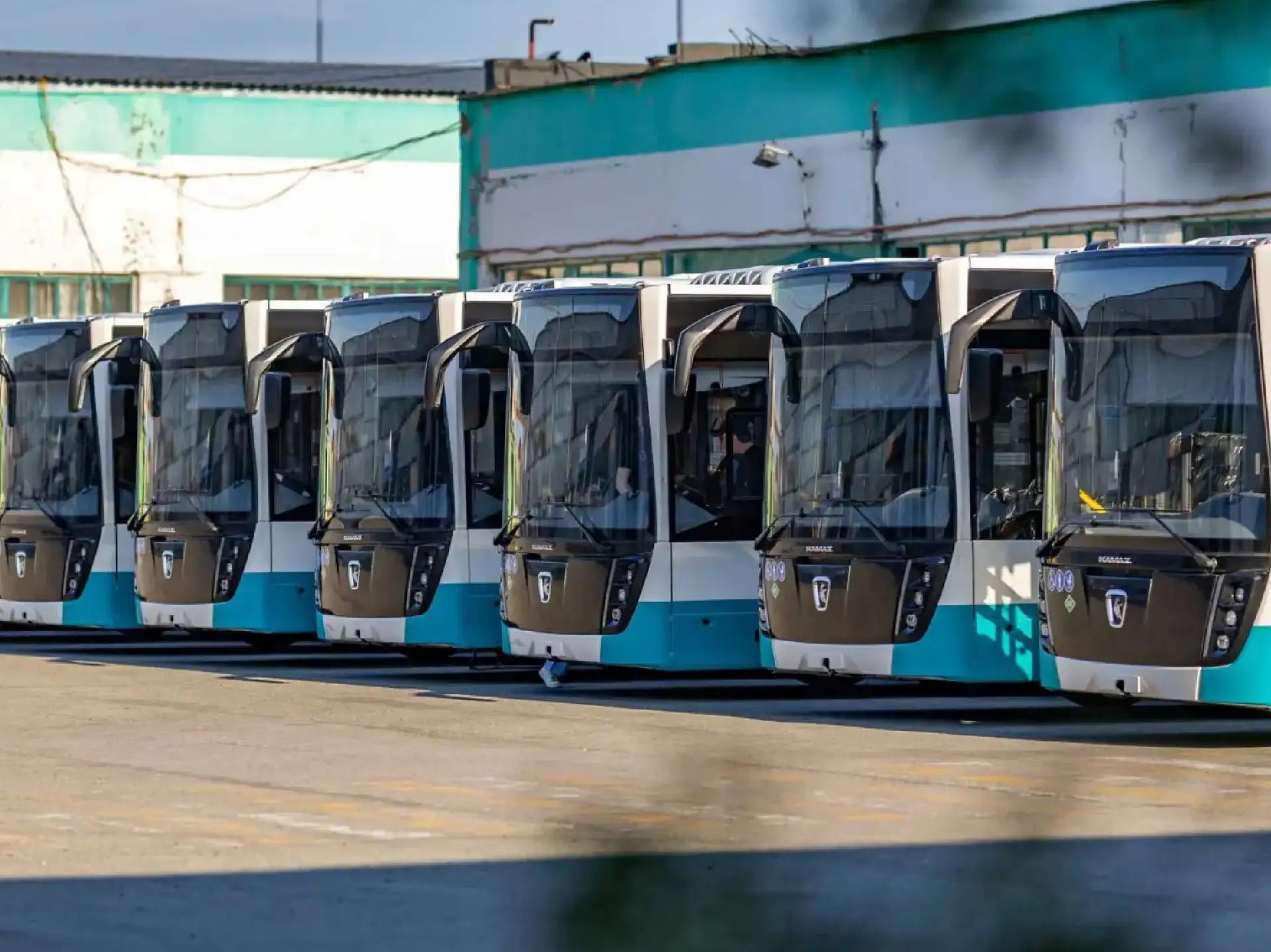 🚍 В Югре запускается программа по улучшению общественного транспорта