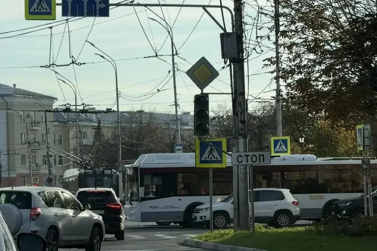В центре Рязани массово отключили электричество и перестали работать светофоры