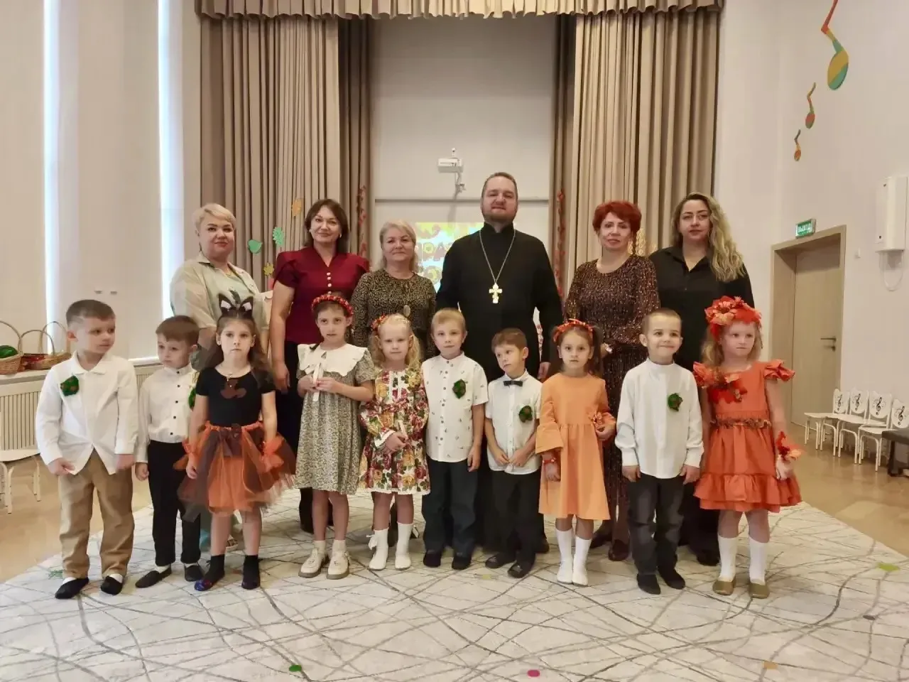 🍁 Сегодня в ДО «Колобок», 4 корпус, прошёл замечательный праздник осени и праздник Пок...