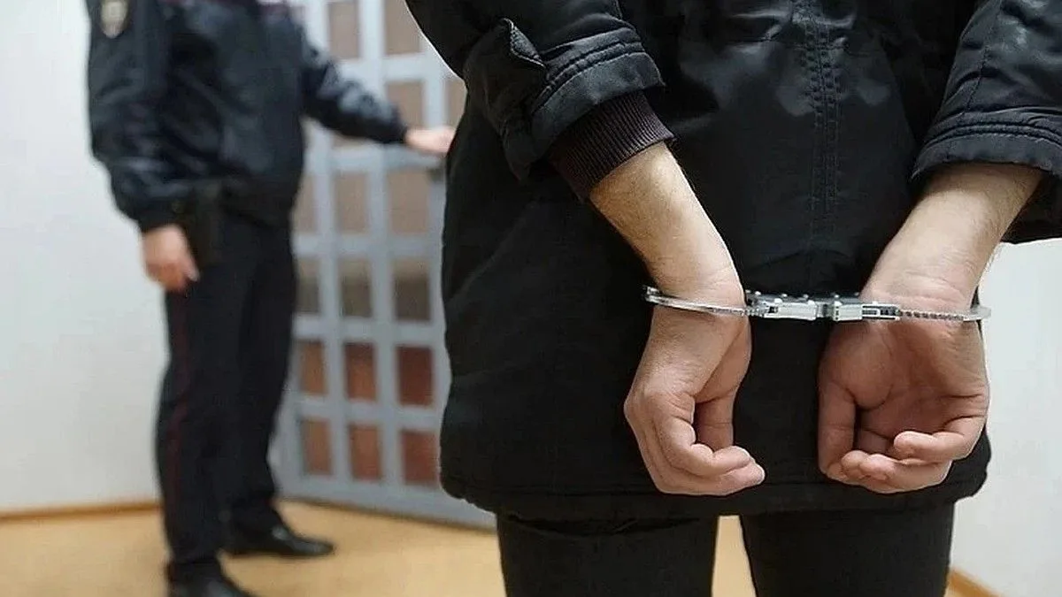 Ушел домой и очнулся в скорой: крымчанин избил своего гостя битой