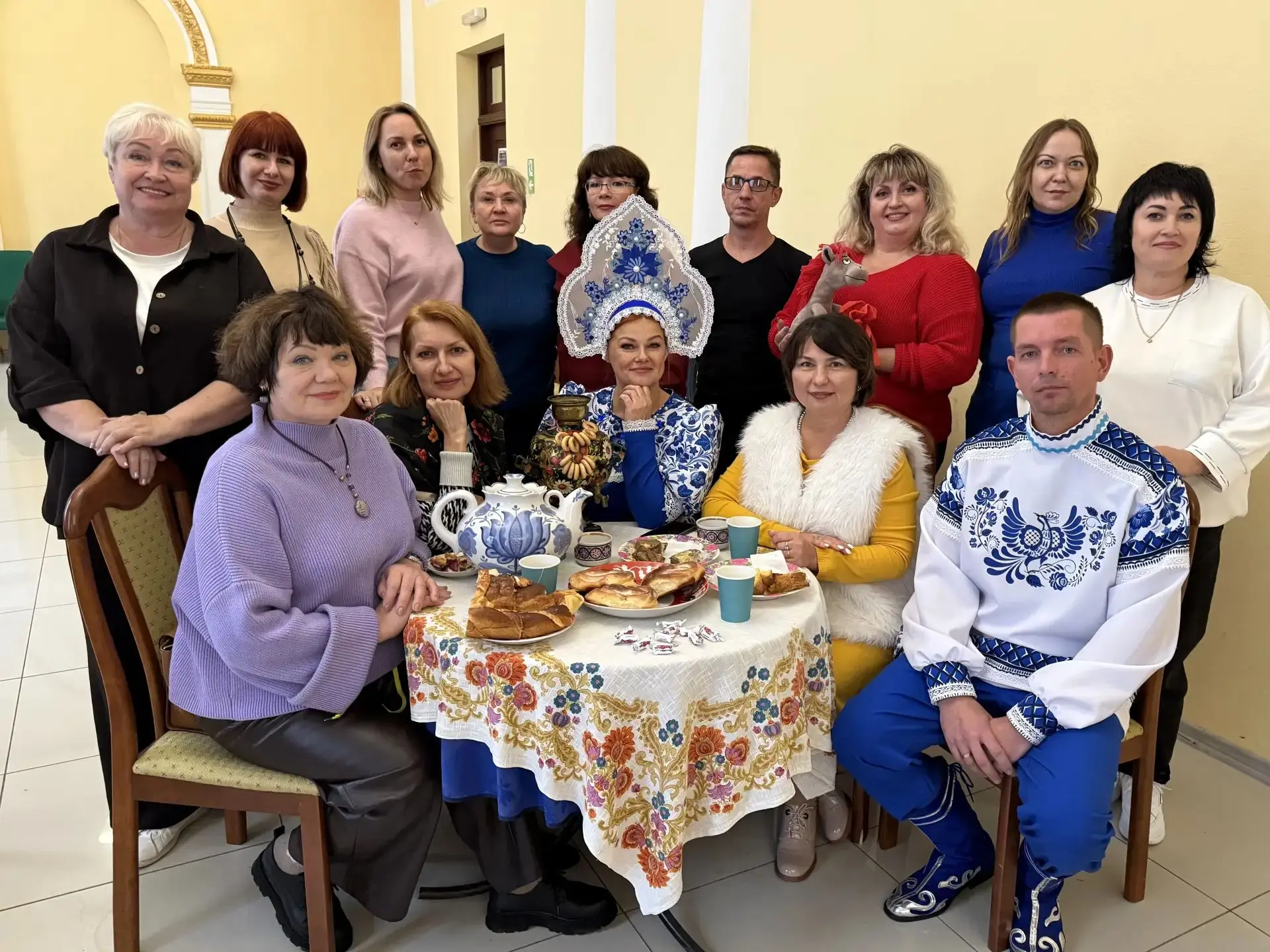 Сегодня сотрудники МБУ "Городской парк культуры и отдыха им. А.П. Чехова" с огромным уд...