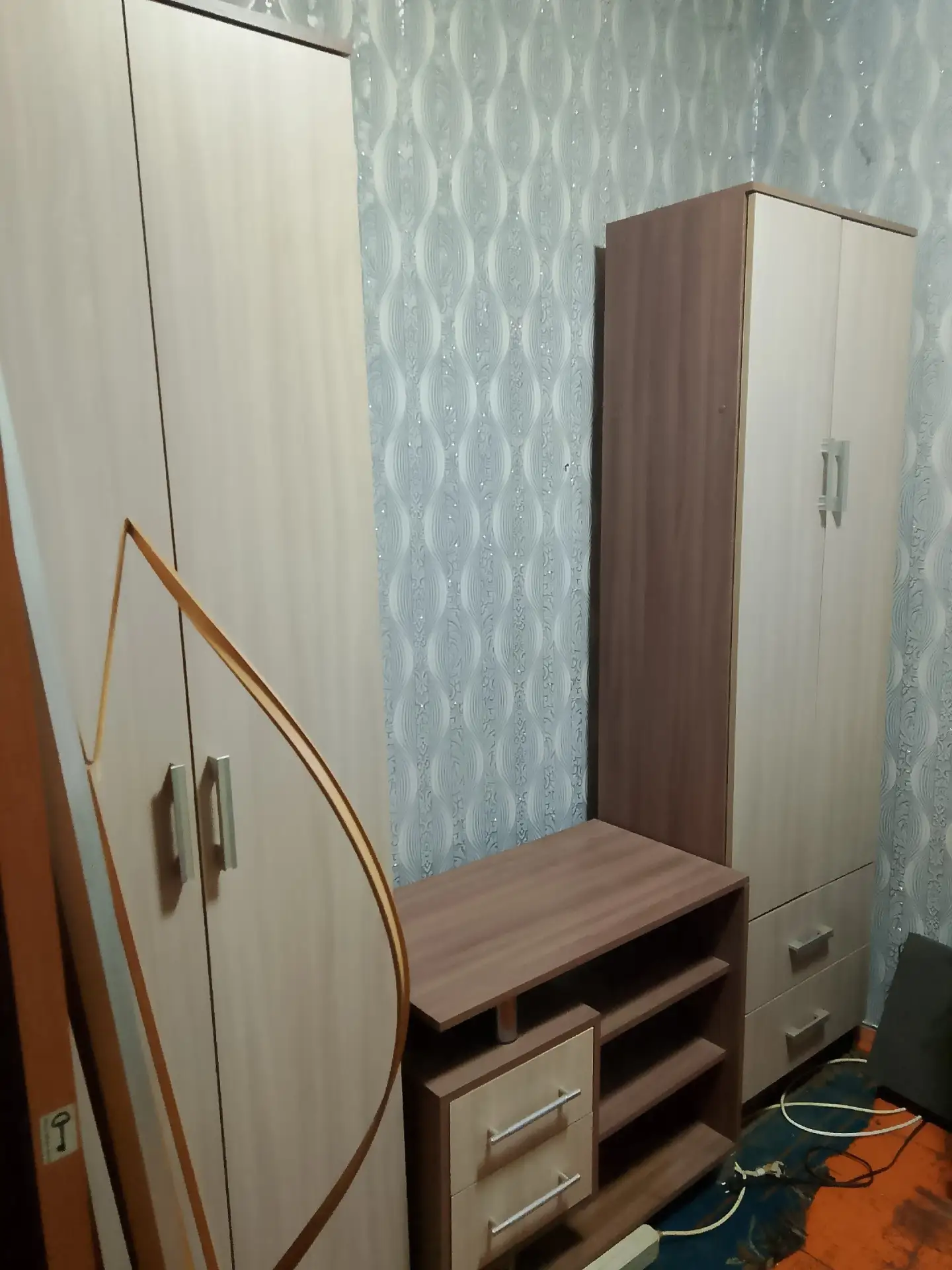 Срочно спальня связи переездом +79495361572 + торг 23