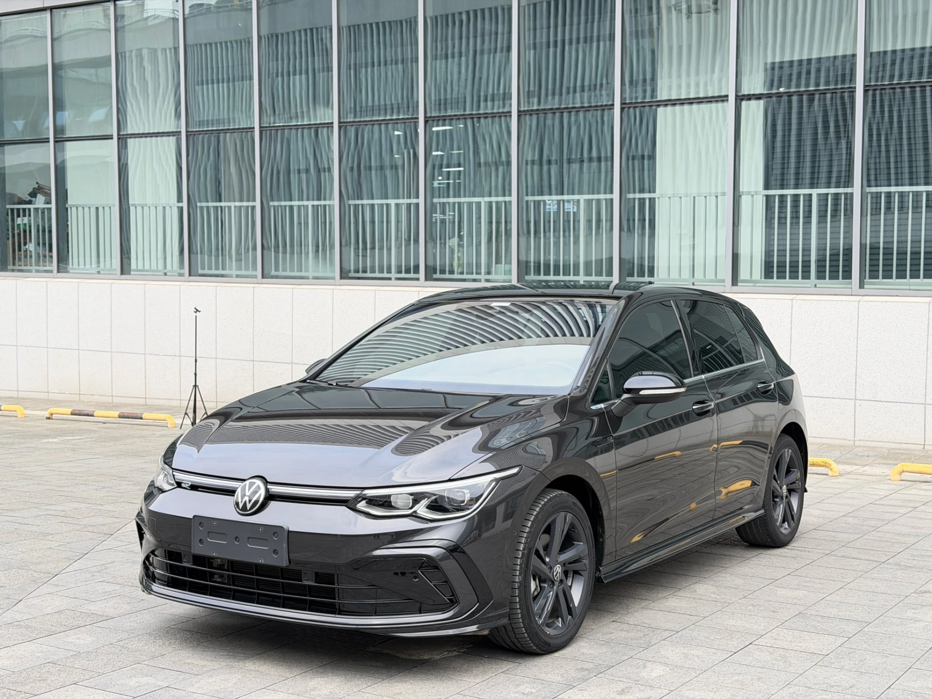 Автомобиль: Volkswagen Golf R-line