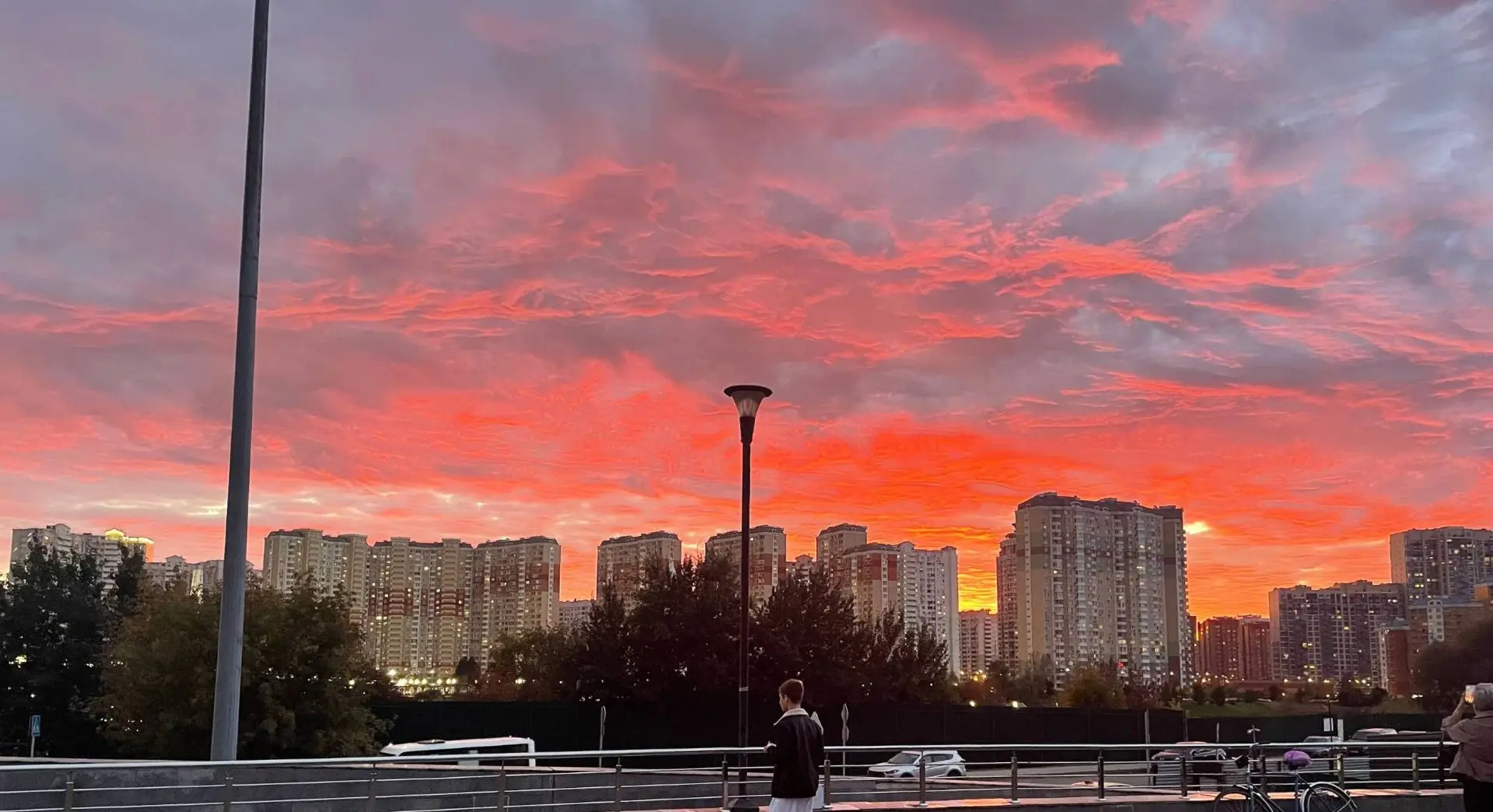 За окном может быть любая погода, но здесь будет красота. За фото спасибо подписчице!