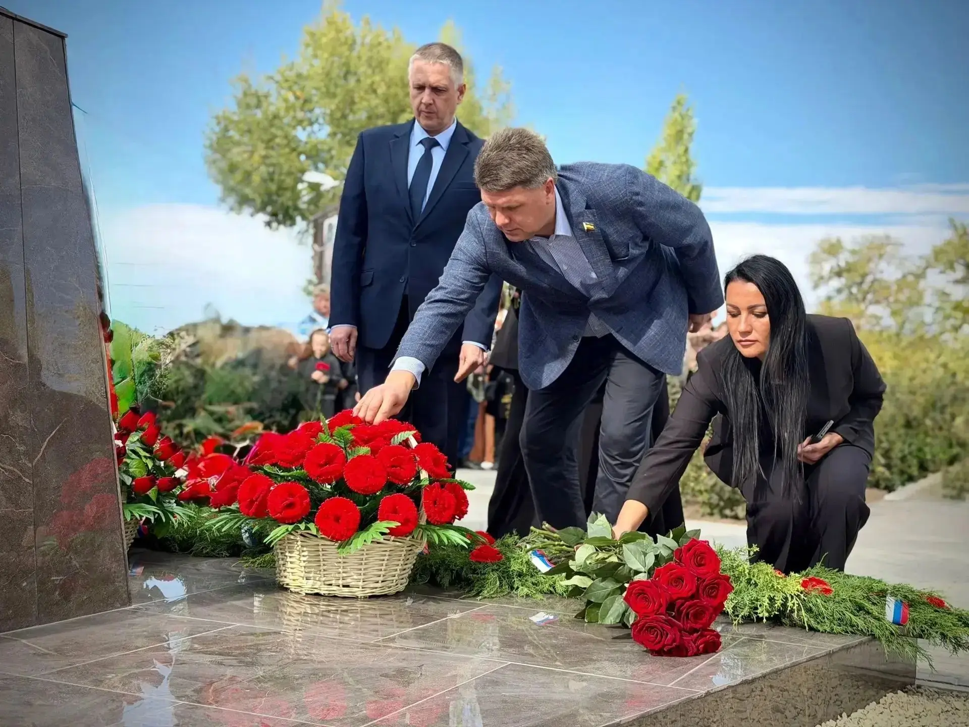Сегодня состоялось торжественное открытие Аллеи Славы Героев СВО с. Семибалки.