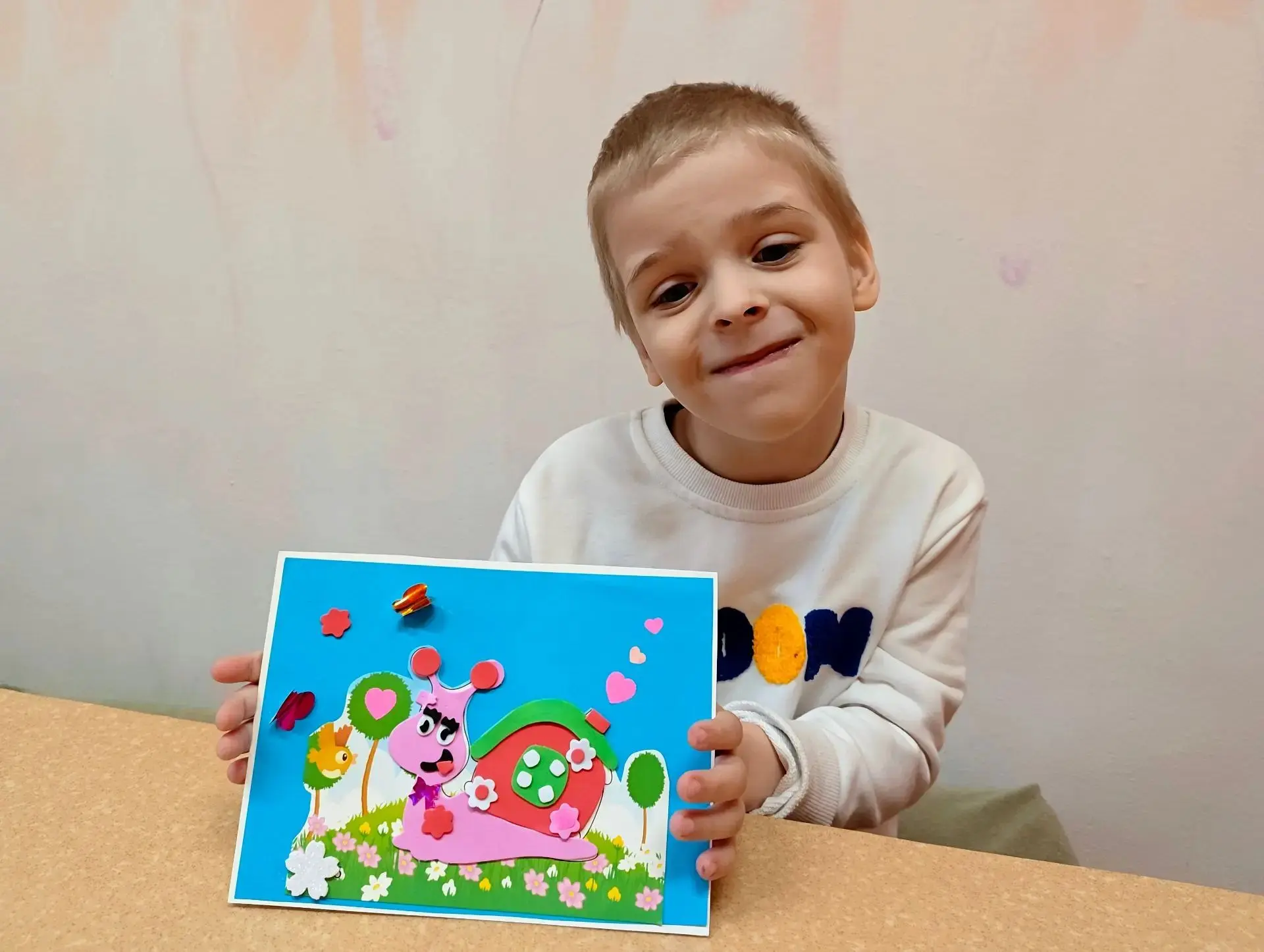 🎨 Страна больших открытий: чем живёт наша творческая мастерская?