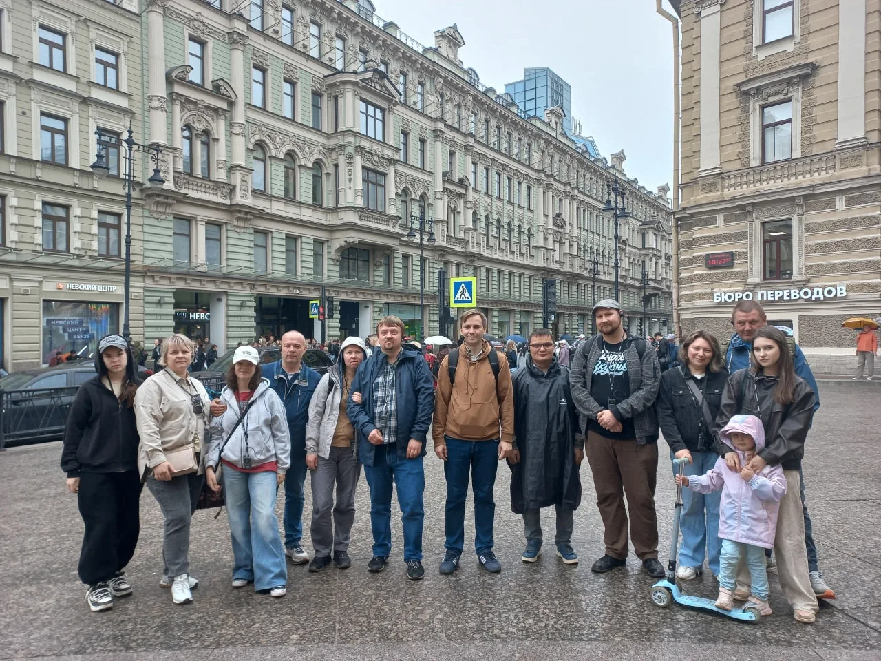Ловим последние солнечные деньки и идём на бодрую осеннюю прогулку вместе с Глебом Тарг...