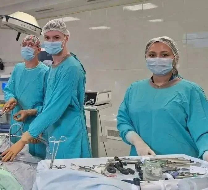 Врачи ОКБ №2 Тюмени спасли пациента с критической патологией — внутрипеченочным холедох...