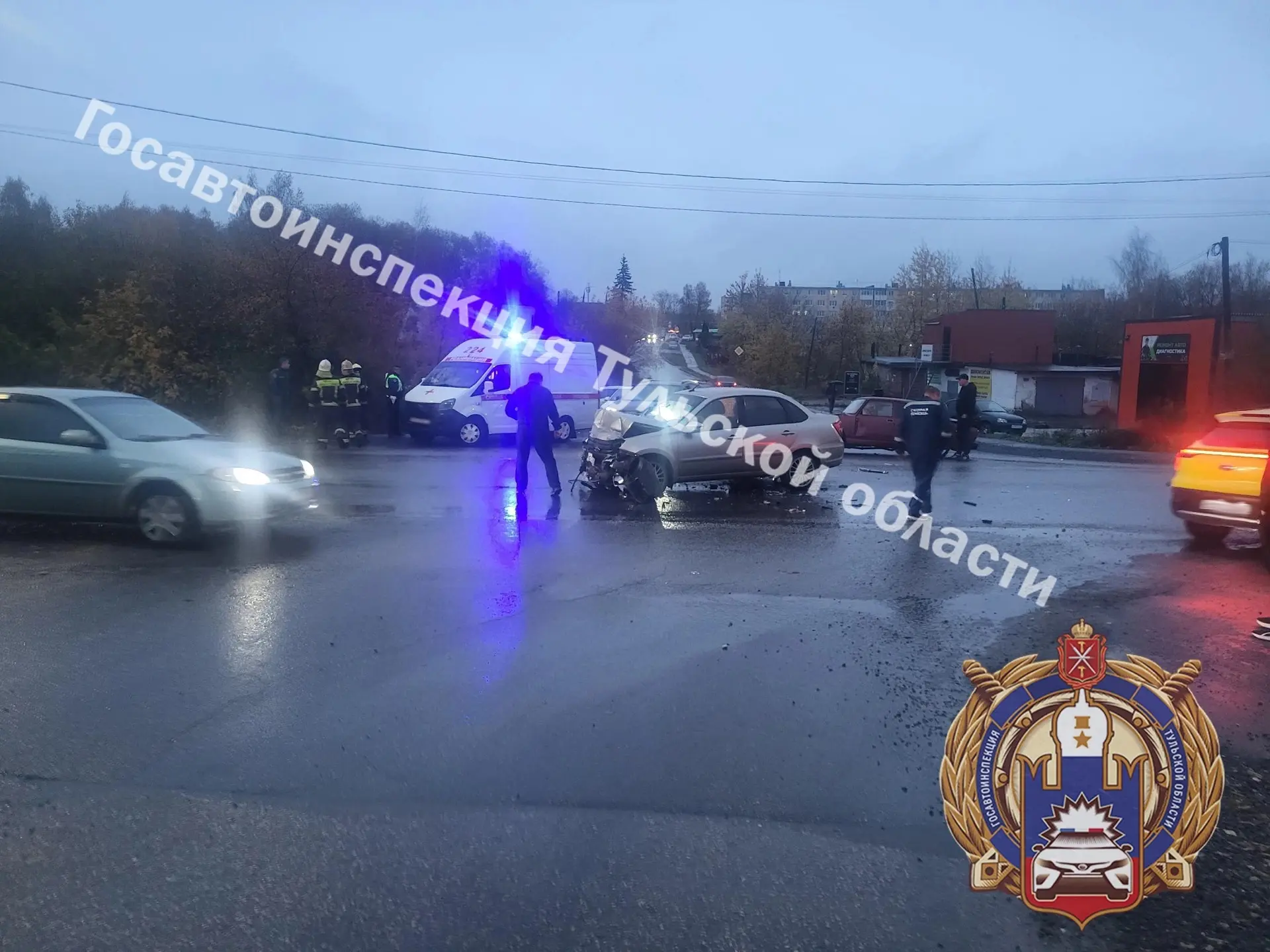 ❗️В Узловском районе произошло дтп с 3 автомобилями.