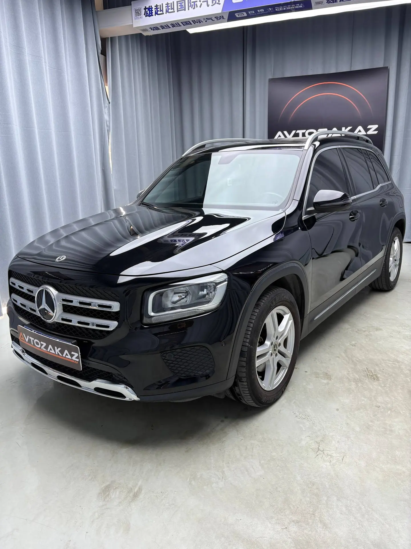 Mercedes GLB 180